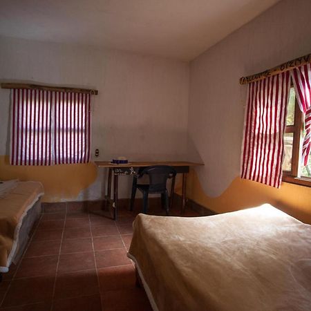 Hostal Checruz, Todos Santos Cuchumatan 우에우에테낭고 외부 사진